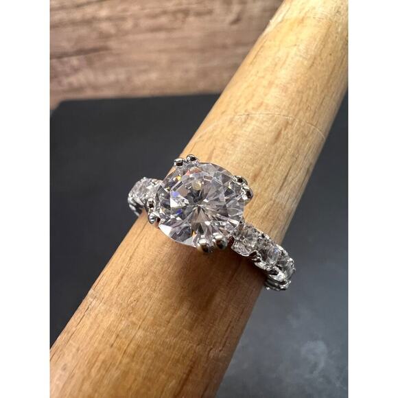 Cubic zirconia sterling silver ring size 7 - Picture 9 of 16